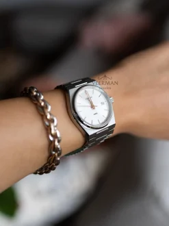 Bekijk Tissot PRX Quartz T1372101103100 + Met luxe cadeau