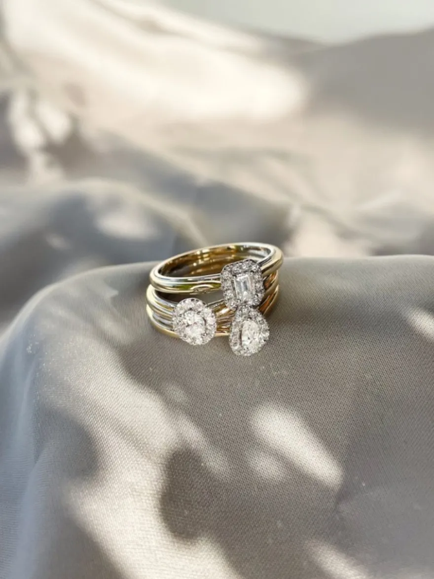 Bicolor entourage ring met emerald diamant + Luxe Cadeau