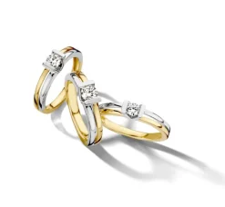 Bicolor gouden solitair 0.30 crt. + Luxe cadeau