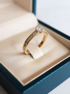 Bicolor ring met briljant 0,50crt. + Luxe Cadeau