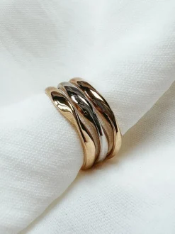 Bicolor ring met golvende banen + luxe cadeau