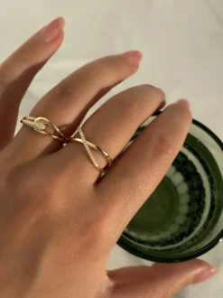 Bicolor solitair ring met diamant in hartvorm zetting 0,19crt + Luxe Cadeau