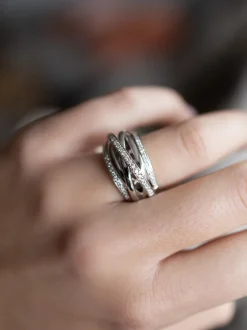Brede witgouden ring met briljant 0,34crt. + Luxe Cadeau