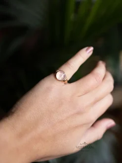 Bron Toujours Ajour ring met roze kwarts 8RR4876RQC