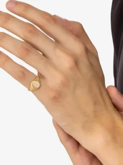 Buddha to Buddha Ellen Signet Gold Ring G402 + Luxe Cadeau
