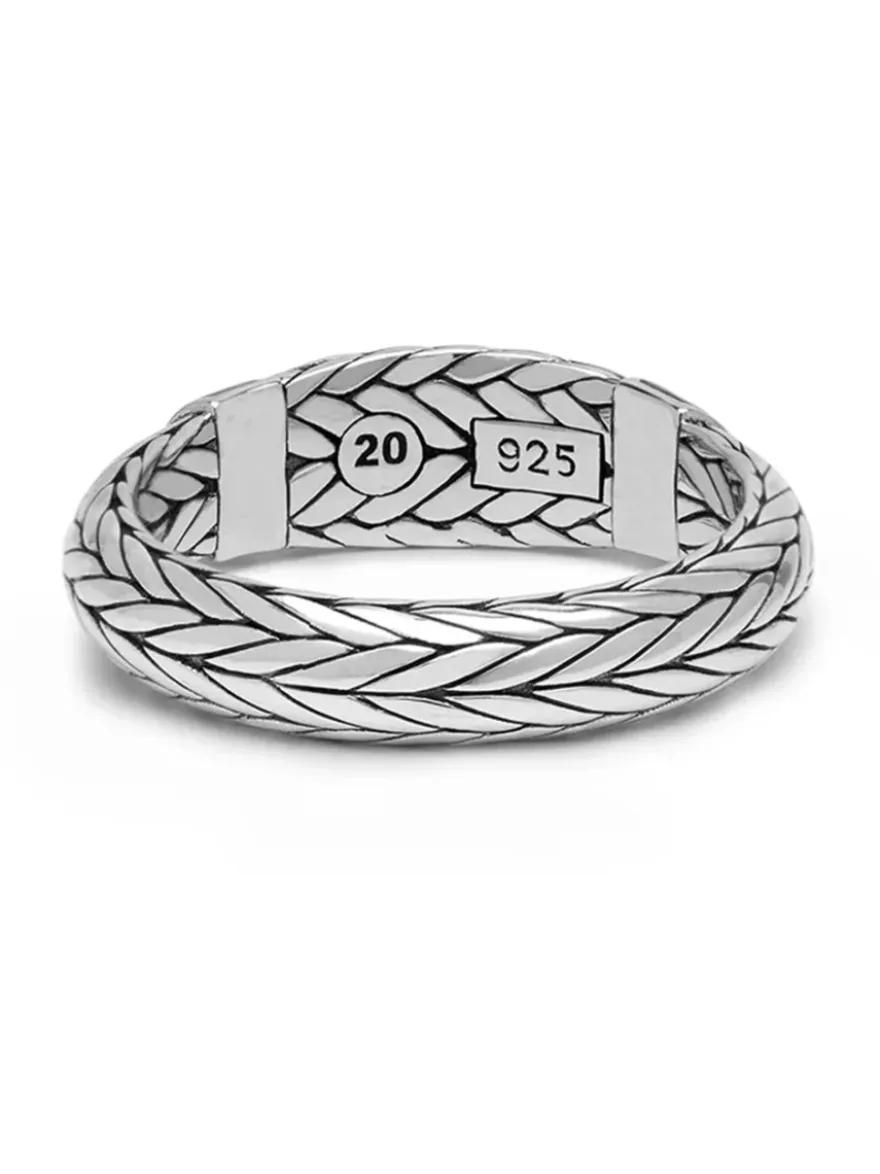 Buddha to Buddha Ellen Stone 169 ring + Luxe Cadeau
