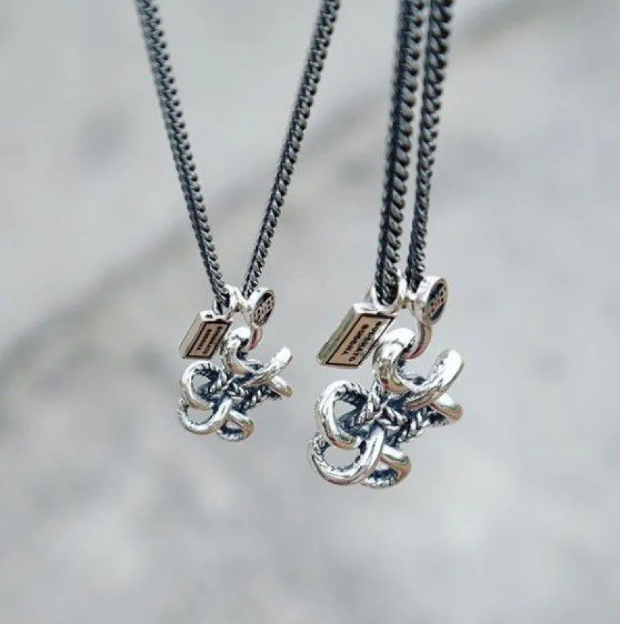 Buddha to Buddha hanger Endless knot XS 665