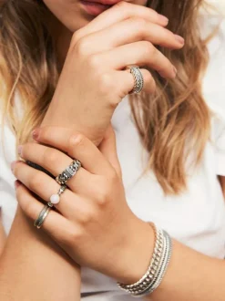 Buddha to Buddha Ring Nathalie XS