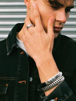 Buddha to Buddha ring Lars Small 602