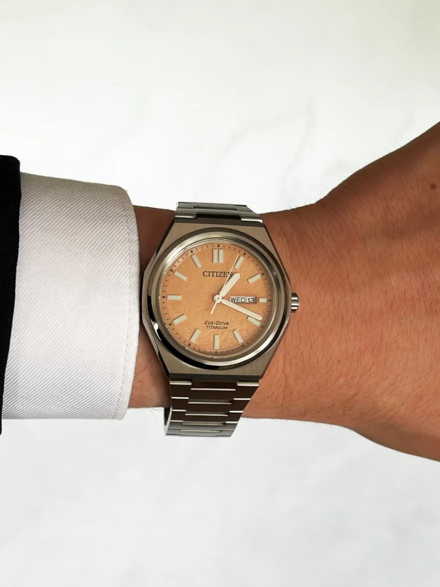 Citizen Eco-Drive Titanium AW0130-85ZE + Luxe Cadeau
