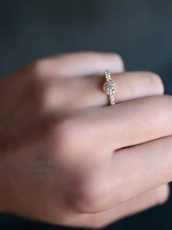 Entourage ring geelgoud briljant + Feestelijk verpakt