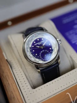 Frederique Constant Classic Worldtimer Manufacture FC-718LA4H6 + Luxe Cadeau