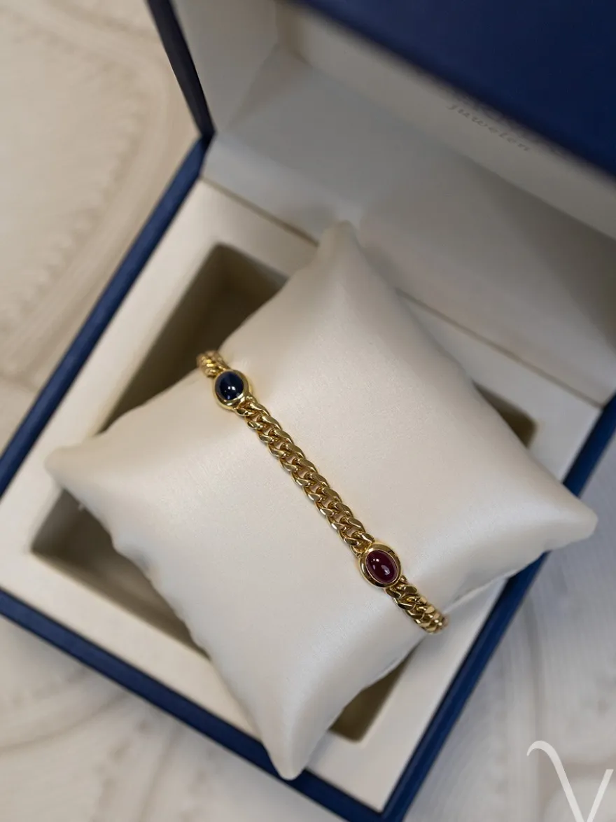 Geelgouden armband met saffier, robijn en smaragd + Luxe Cadeau