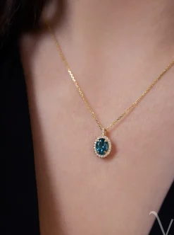 Geelgouden collier london blue topaas en briljant 0,21crt. + Luxe cadeau