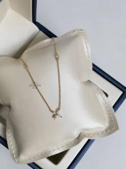 Geelgouden collier met diamant bloem + Gratis verzending