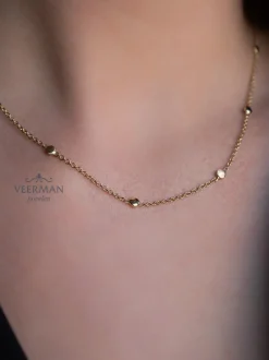 Geelgouden collier met gematteerde en gepolijste plaatjes + Luxe Cadeau