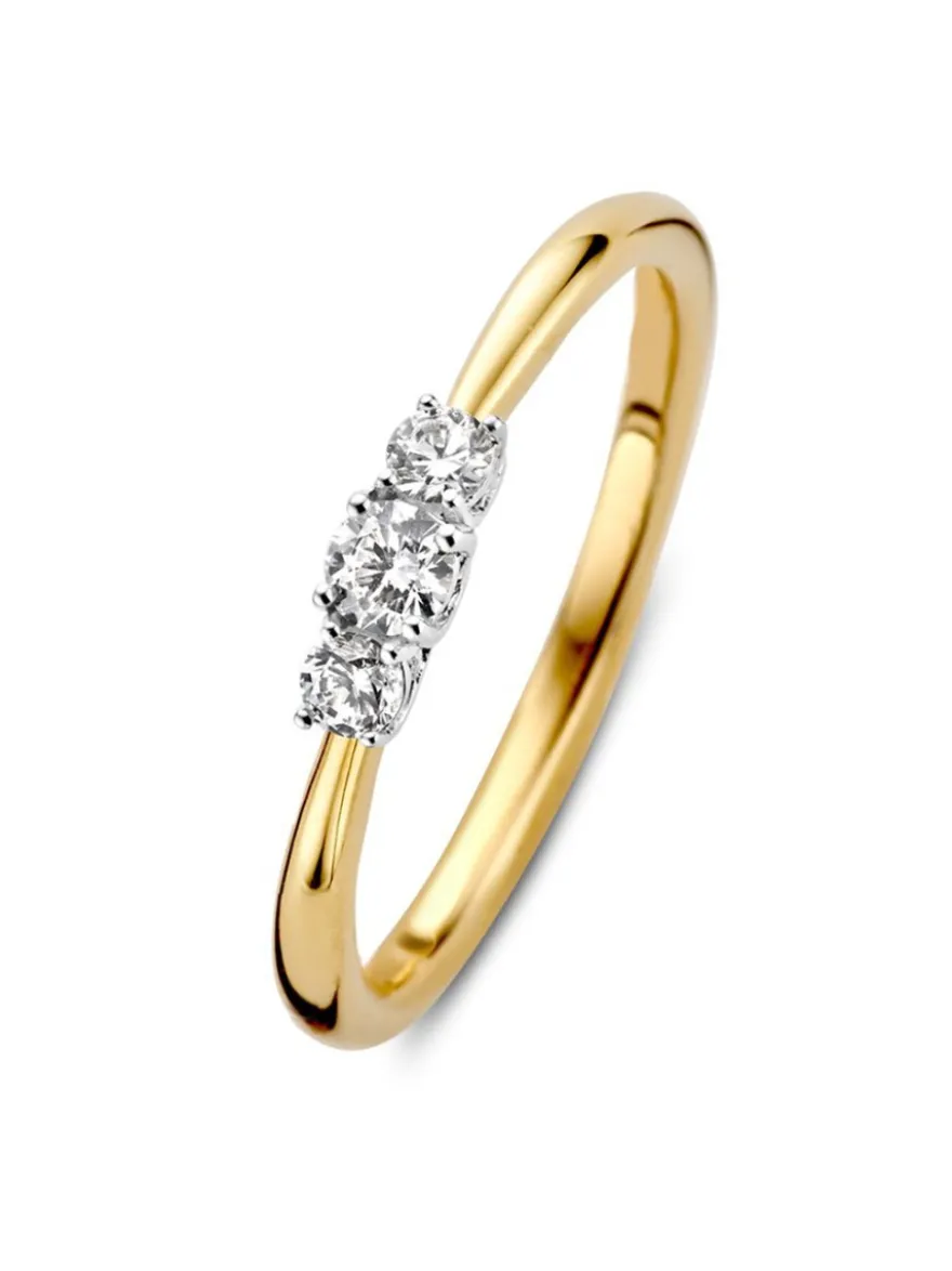 Geelgouden driesteens ring 0.24 crt. + Luxe Cadeau