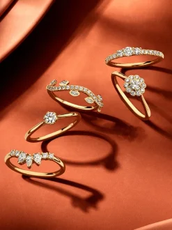 Geelgouden driesteens ring met diamant 0,46crt. + Cadeau