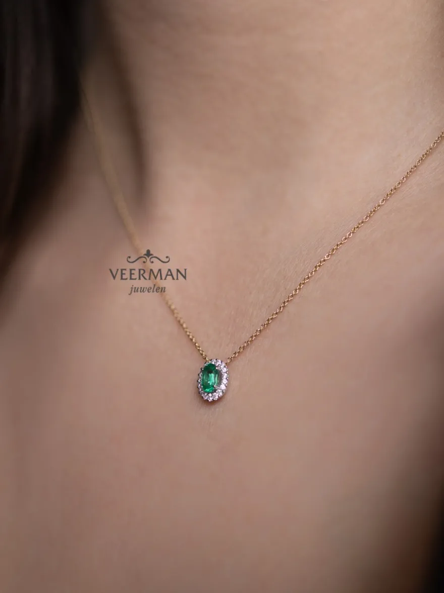 Geelgouden entourage collier smaragd en briljant