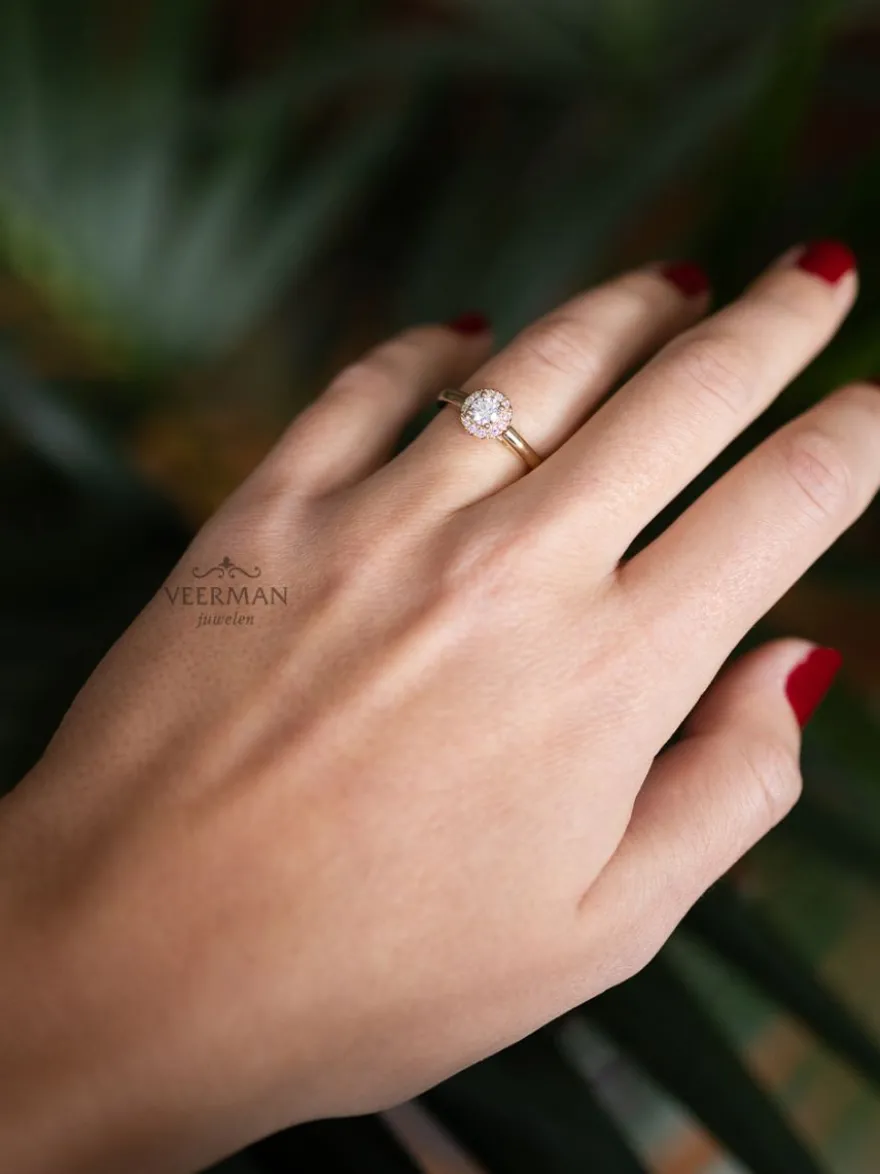 Geelgouden entourage ring met briljant + Luxe cadeau