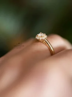 Geelgouden entourage ring met briljant + Luxe cadeau