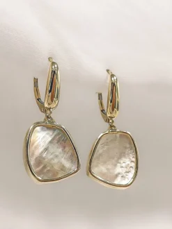 Geelgouden oorhaken met parelmoer + luxe cadeau