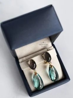 Geelgouden oorhangers met labradoriet en topaas + Luxe cadeau