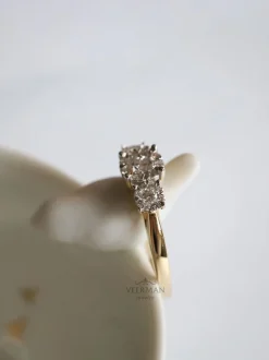 Geelgouden ring met briljant 0,45crt. + Luxe Cadeau