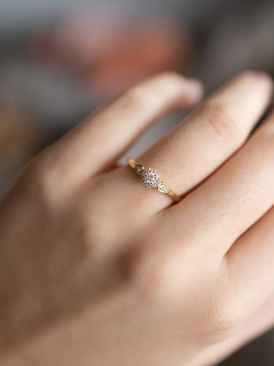 Geelgouden ring met briljant 0,21crt. + Luxe Cadeau