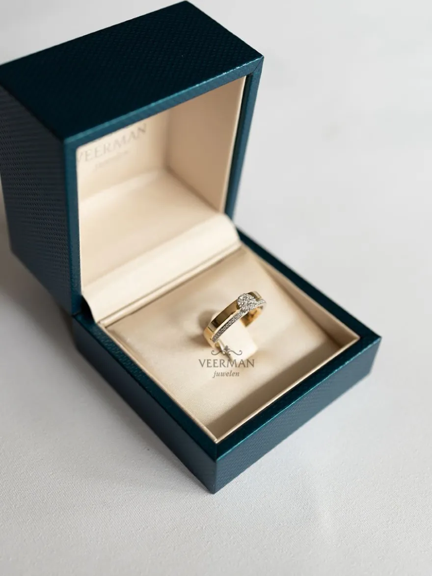 Geelgouden ring met briljant | Bestel online