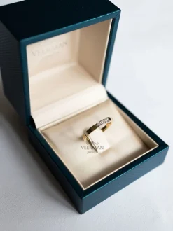Gouden alliance ring met 3 briljanten + Luxe cadeau
