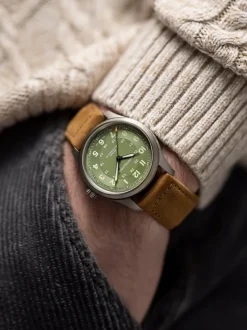 Hamilton Khaki Field Titanium H70205860 + Luxe Cadeau