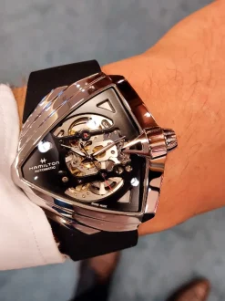 Hamilton Ventura XXL Skeleton H24625330