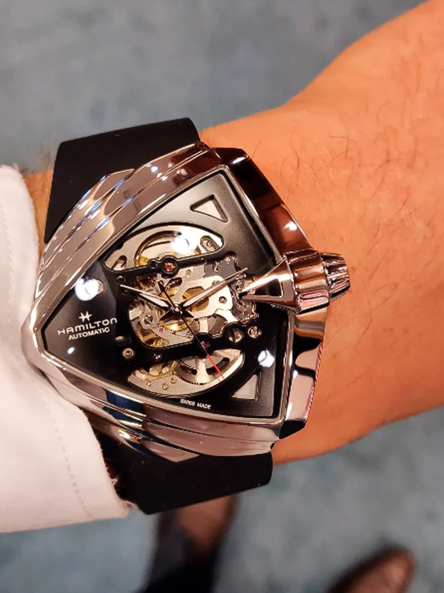 Hamilton Ventura XXL Skeleton H24625330