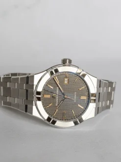 Maurice Lacroix Aikon Automatic AI6008-SS002-331-1