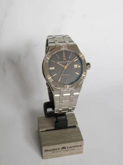 Maurice Lacroix Aikon Automatic AI6008-SS002-331-1
