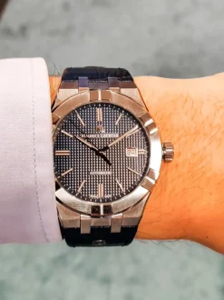 Maurice Lacroix Aikon Automatic AI6008-SS001-430-1