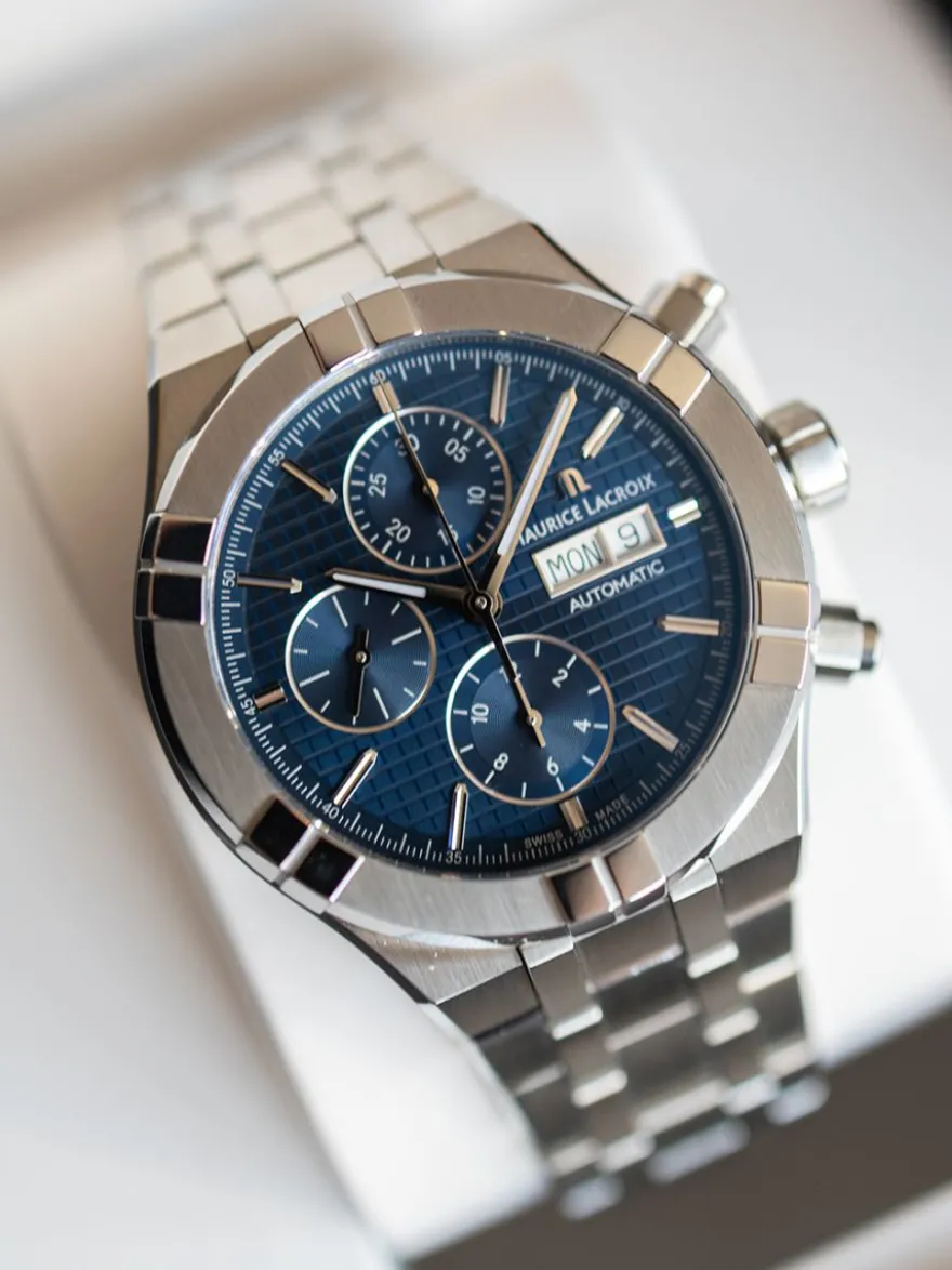 Maurice Lacroix Aikon Chronograph AI6038-SS002-430-1