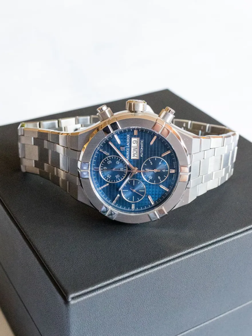 Maurice Lacroix Aikon Chronograph AI6038-SS002-430-1