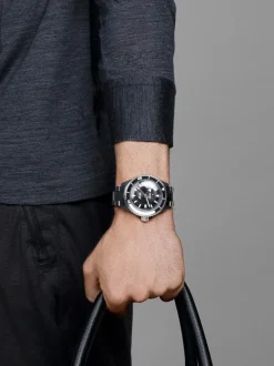Rado Captain Cook High-Tech Ceramic Diver R32129152