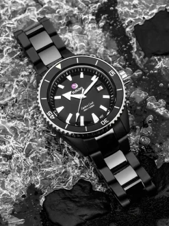 Rado Captain Cook High-Tech Ceramic Diver R32129152
