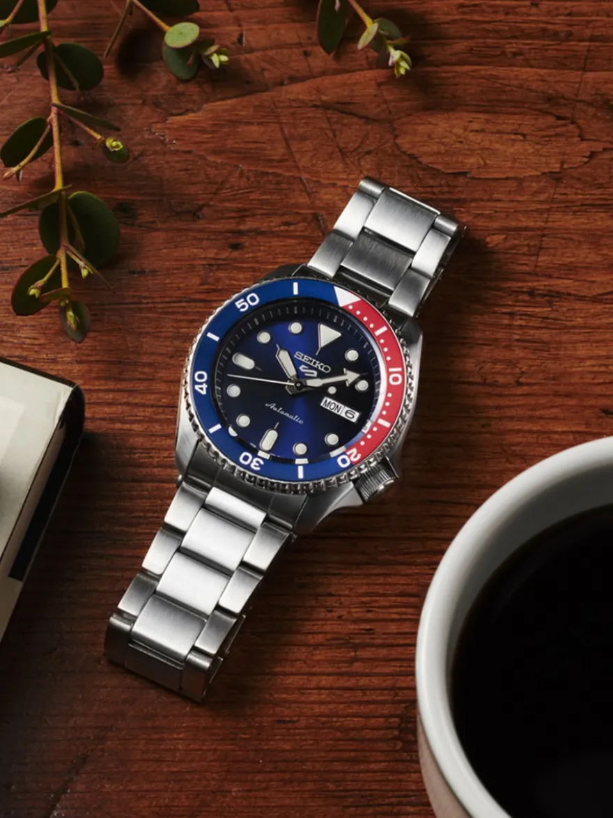 Seiko 5 Sports SRPD53K1 + Luxe Cadeau