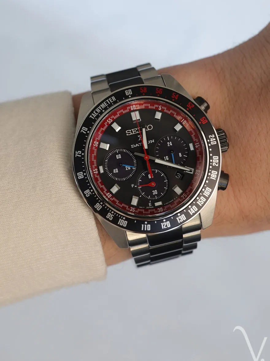Seiko Prospex Speedtimer Solar Chronograph Datsun SSC957P1 + Luxe Cadeau