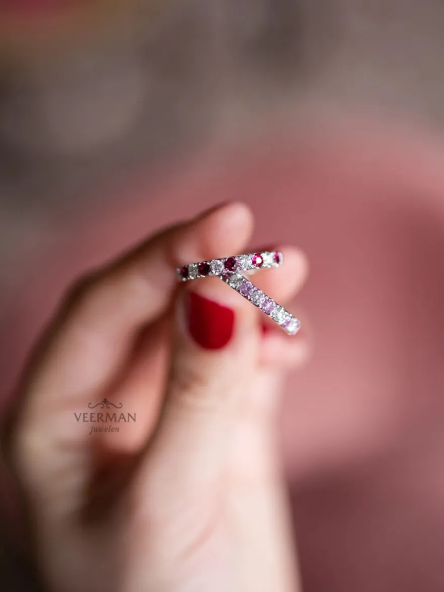 Witgouden alliance ring met robijn + Luxe Cadeau