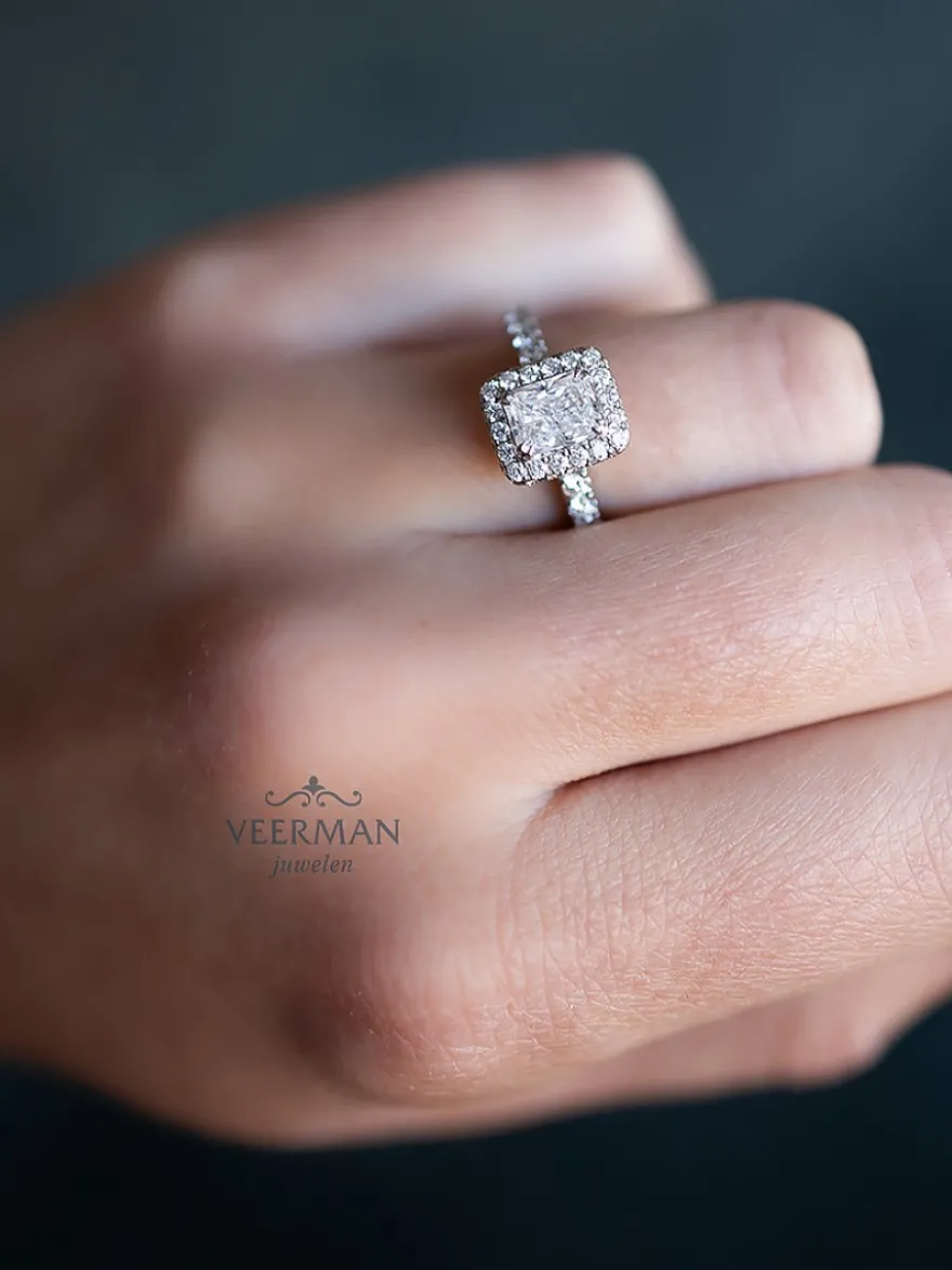 Witgouden entourage ring met diamant 1,88crt. + Luxe Cadeau