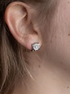 Witgouden oorbellen met diamant + Luxe cadeau