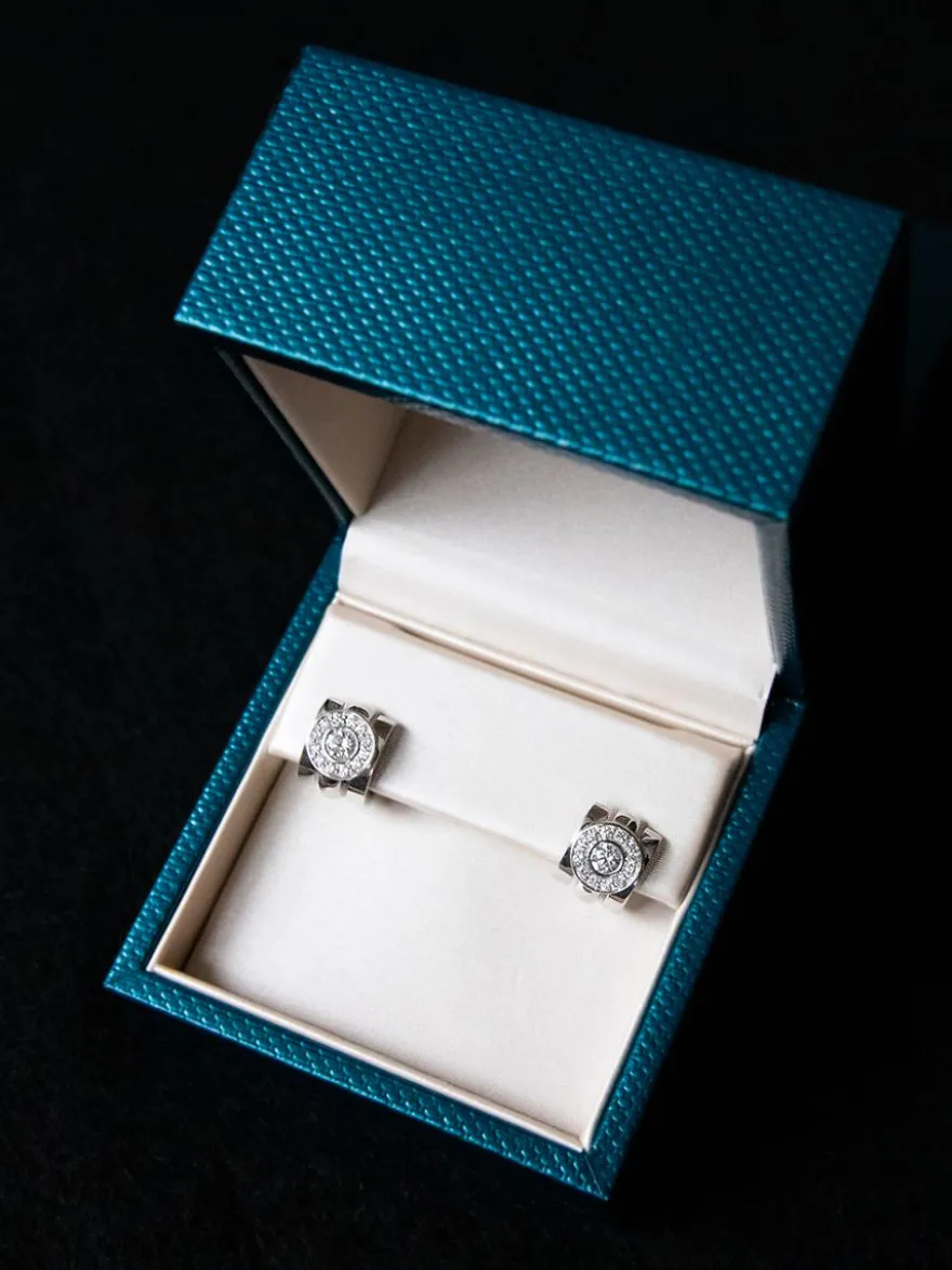 Witgouden oorbellen met diamant + Luxe cadeau